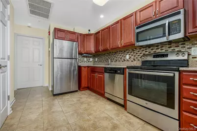 212 Willow Lane, Valley Stream, NY 11580 - Photo 4