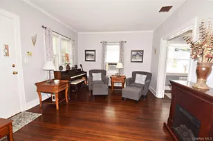 88 East St, Hicksville, NY 11801 - Photo 6