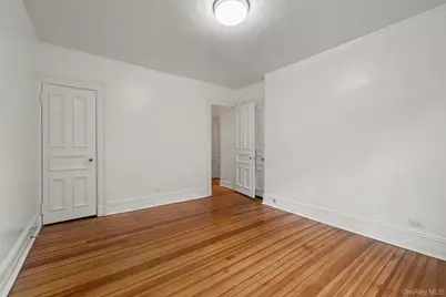 242 Mayflower Avenue #1st floor, New Rochelle, NY 10801 - Photo 8