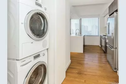 39-16 Prince Street #8E, Flushing, NY 11354 - Photo 10