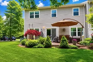 39 Merrimack Rd, Smithtown, NY 11787 - Photo 4