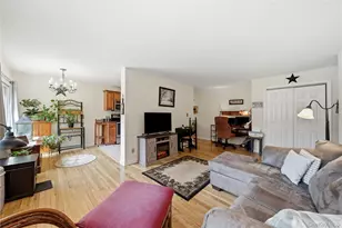 2449 Union Blvd, Islip, NY 11751 - Photo 8