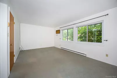 1004 Chelsea Cove S, Hopewell Junction, NY 12533 - Photo 14