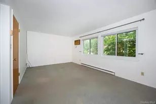1004 Chelsea Cove S, Hopewell Junction, NY 12533 - Photo 14