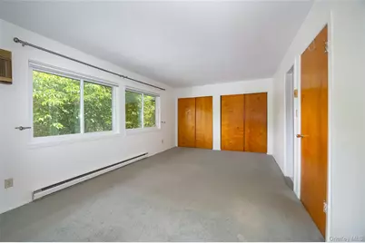 1004 Chelsea Cove S, Hopewell Junction, NY 12533 - Photo 8