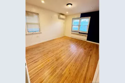 85-05 148th Street #2nd flr, Briarwood, NY 11435 - Photo 12