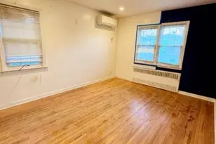 85-05 148th St, Briarwood, NY 11435 - Photo 12