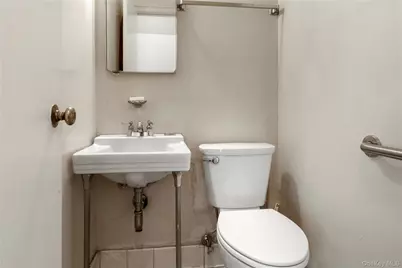 4670 Independence Avenue, Bronx, NY 10471 - Photo 16