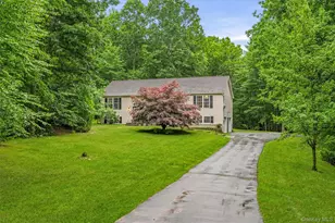 274 Echo Rd, Bloomingburg, NY 12721 - Photo 2