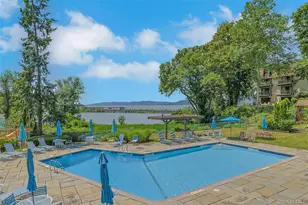 310 Kemeys Cove, Briarcliff Manor, NY 10510 - Photo 2