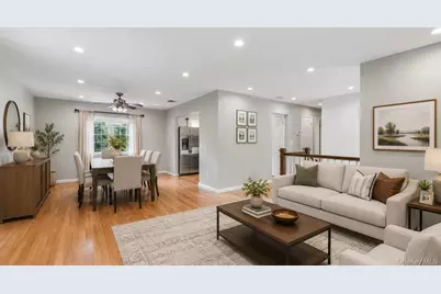 17 Nottingham Drive, Wheatley Heights, NY 11798 - Photo 4