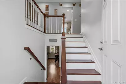 17 Nottingham Drive, Wheatley Heights, NY 11798 - Photo 2