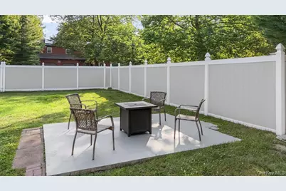17 Nottingham Drive, Wheatley Heights, NY 11798 - Photo 32