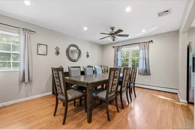 17 Nottingham Drive, Wheatley Heights, NY 11798 - Photo 6