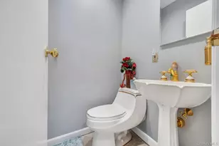 17 Cedar Pl, Kings Park, NY 11754 - Photo 20