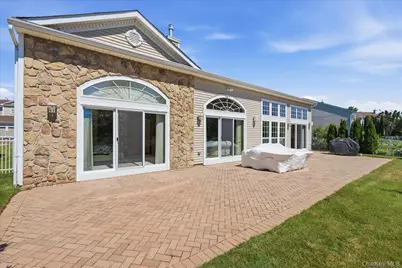 95 Hamlet Drive, Mount Sinai, NY 11766 - Photo 26