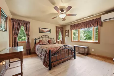 39 Loughran Lane, Highland, NY 12528 - Photo 18