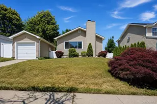 5 Willets Dr, Syosset, NY 11791 - Photo 2