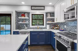 31 Apple Ln, Commack, NY 11725 - Photo 6