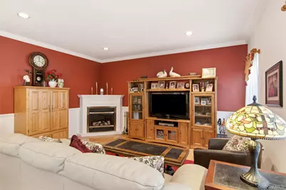 15 Scenicview Crescent, Manorville, NY 11949 - Photo 18