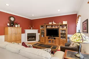 15 Scenic View Cres, Manorville, NY 11949 - Photo 18