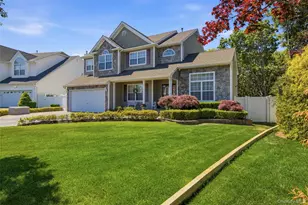 15 Scenic View Cres, Manorville, NY 11949 - Photo 2