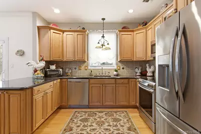 15 Scenicview Crescent, Manorville, NY 11949 - Photo 12