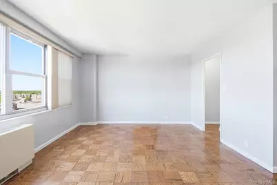 70-25 Yellowstone Boulevard #15P, Forest Hills, NY 11375 - Photo 18