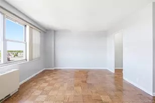 70-25 Yellowstone Blvd, Forest Hills, NY 11375 - Photo 18