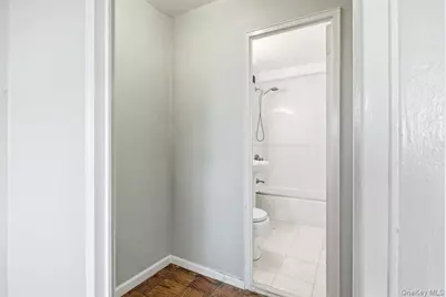 70-25 Yellowstone Boulevard #15P, Forest Hills, NY 11375 - Photo 20