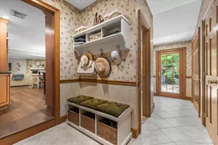 10 Serene Ct, Dix Hills, NY 11746 - Photo 30
