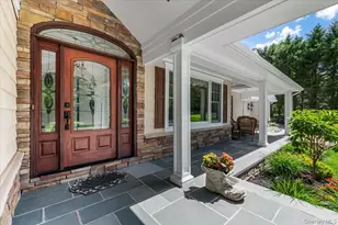 10 Serene Ct, Dix Hills, NY 11746 - Photo 10