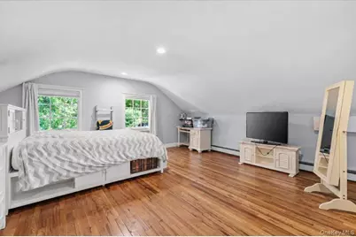 10 Serene Court, Dix Hills, NY 11746 - Photo 34