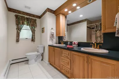 10 Serene Court, Dix Hills, NY 11746 - Photo 28