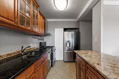 6 Fordham Hill Oval #12h, Bronx, NY 10468 - Photo 8