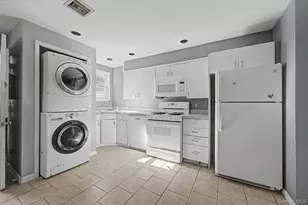 20 Richmond Blvd, Lake Grove, NY 11755 - Photo 28