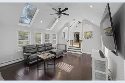 20 Richmond Boulevard, Lake Grove, NY 11755 - Photo 16