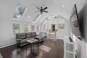 20 Richmond Blvd, Lake Grove, NY 11755 - Photo 16