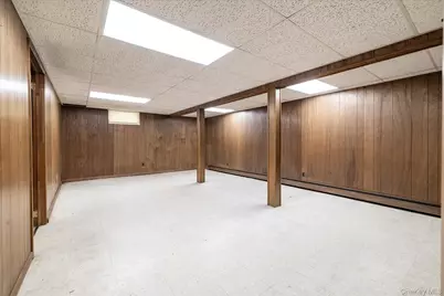 332 Marcy Street, West Babylon, NY 11704 - Photo 18