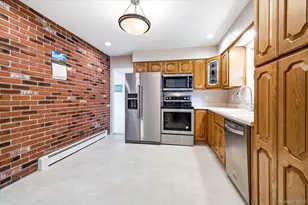 332 Marcy St, West Babylon, NY 11704 - Photo 10