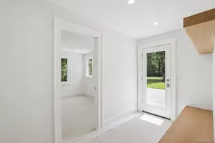 19 Woodvale Dr, Syosset, NY 11791 - Photo 22