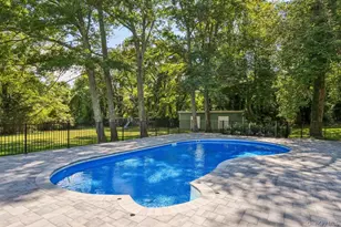 19 Woodvale Dr, Syosset, NY 11791 - Photo 38