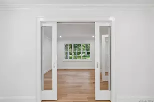 19 Woodvale Dr, Syosset, NY 11791 - Photo 6
