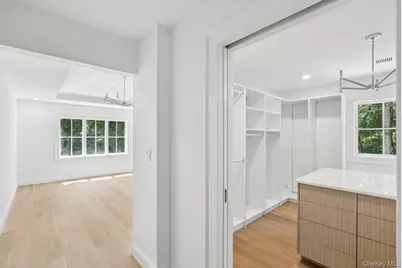 19 Woodvale Drive, Syosset, NY 11791 - Photo 24