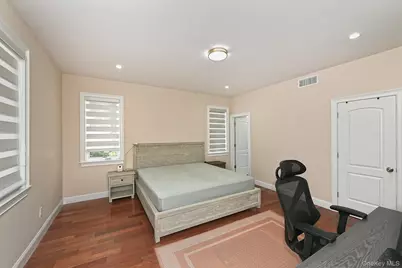 66-26 Marathon Pkwy., Little Neck, NY 11362 - Photo 14