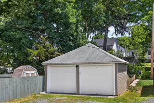 10 S Grand Ave, Poughkeepsie, NY 12603 - Photo 28