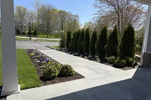 902 Oakridge Common, South Salem, NY 10590 - Photo 2