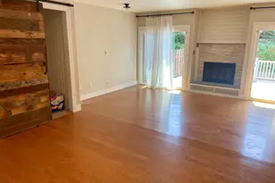 29 Woodlake E Dr, Woodbury, NY 11797 - Photo 6