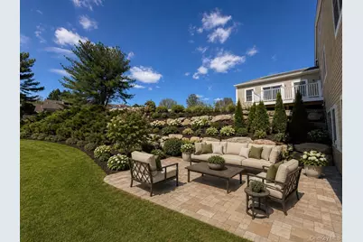 904 Oakridge Common, South Salem, NY 10590 - Photo 1