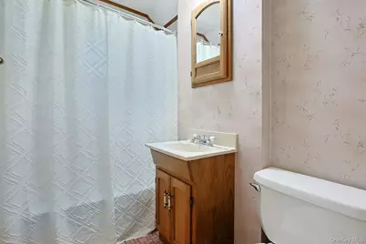 445 E Sunnyside Lane, Irvington, NY 10533 - Photo 16